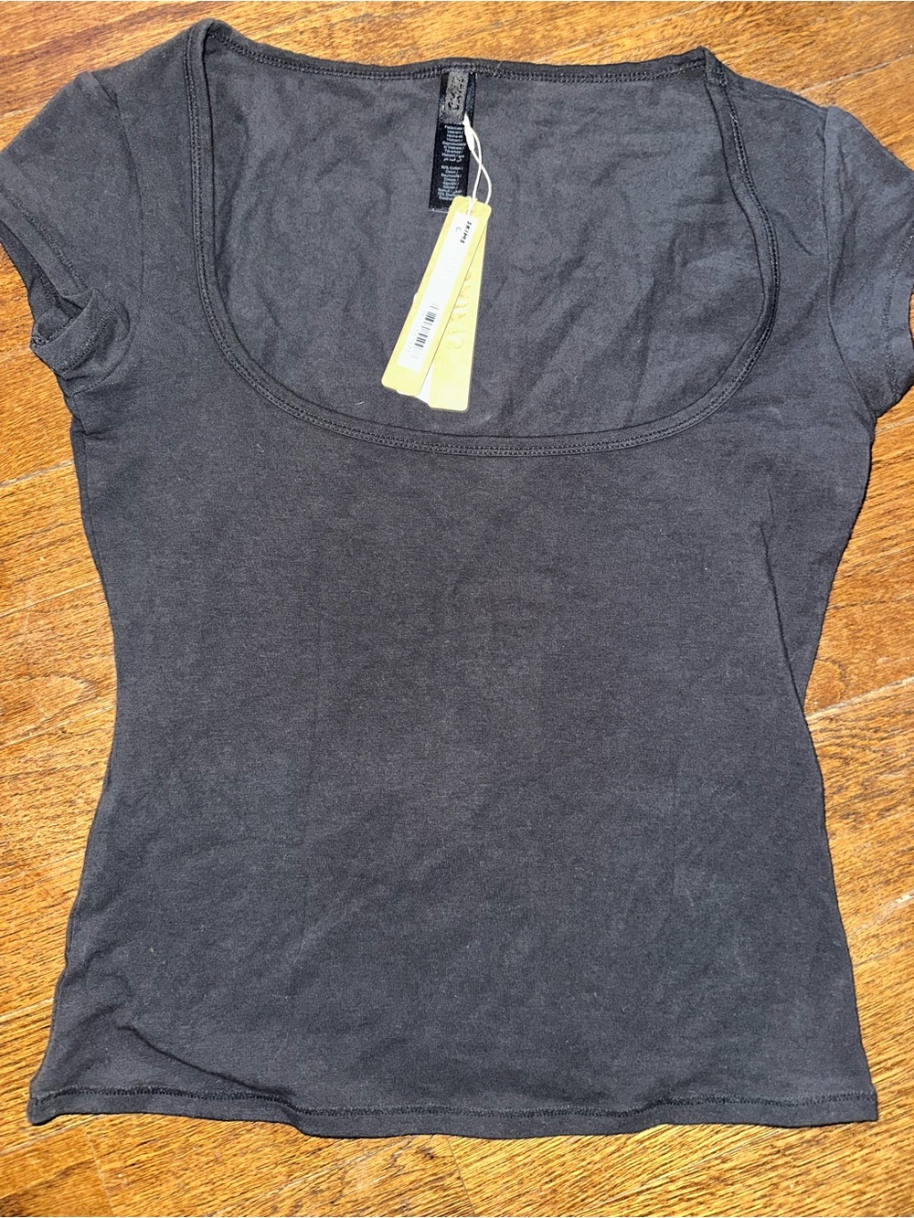 SKIMS Cotton Jersey Short Sleeve Scoop Neck Tee SS-STT-8025W - NWT Small - Picture 3 of 7